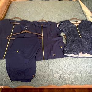 Jaanuu scrub set - 3 tops, 1 bottom